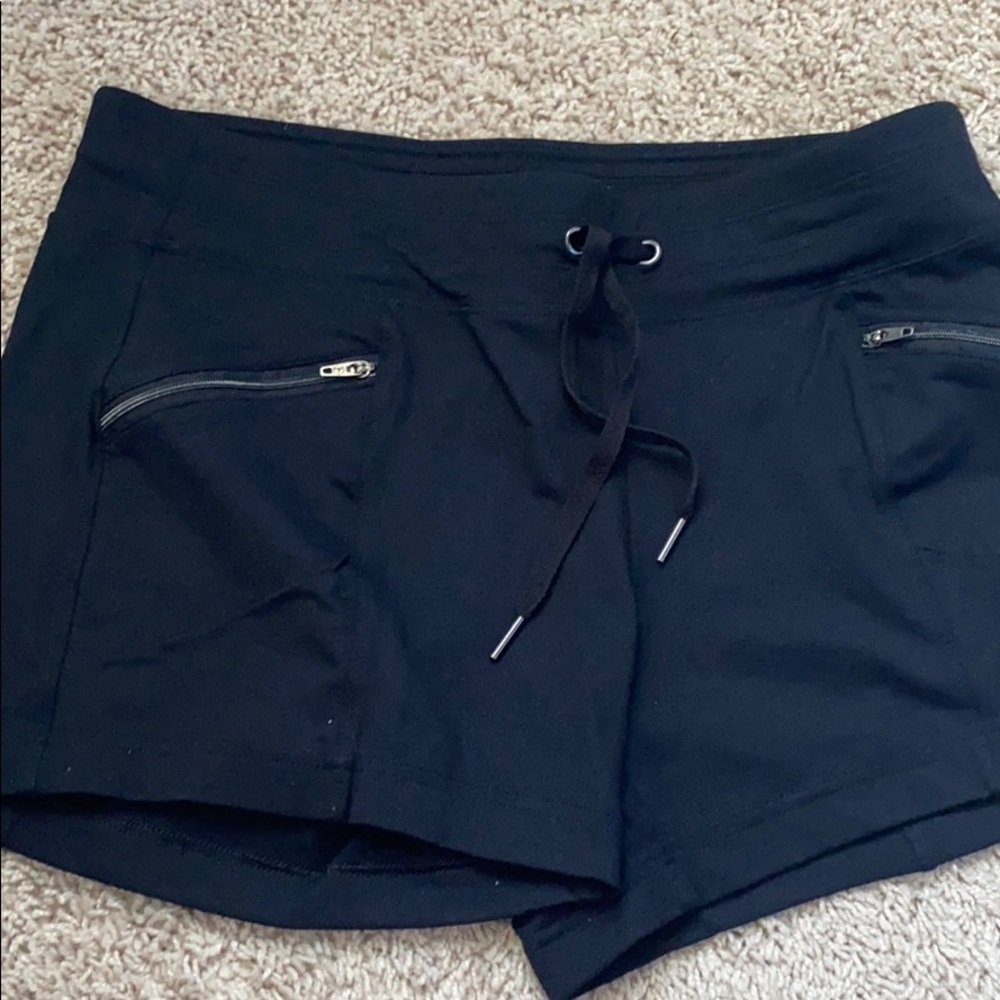 ACTIVE SHORTS